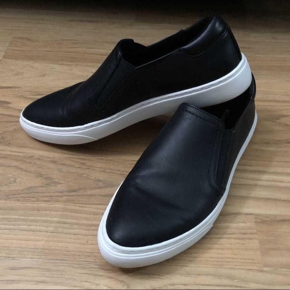 Kenneth Cole Slip-On Sneakers - Picture 1 of 2